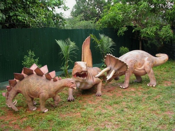 Dinosaurier Dimetrodon, Stegosaurus und Triceratops