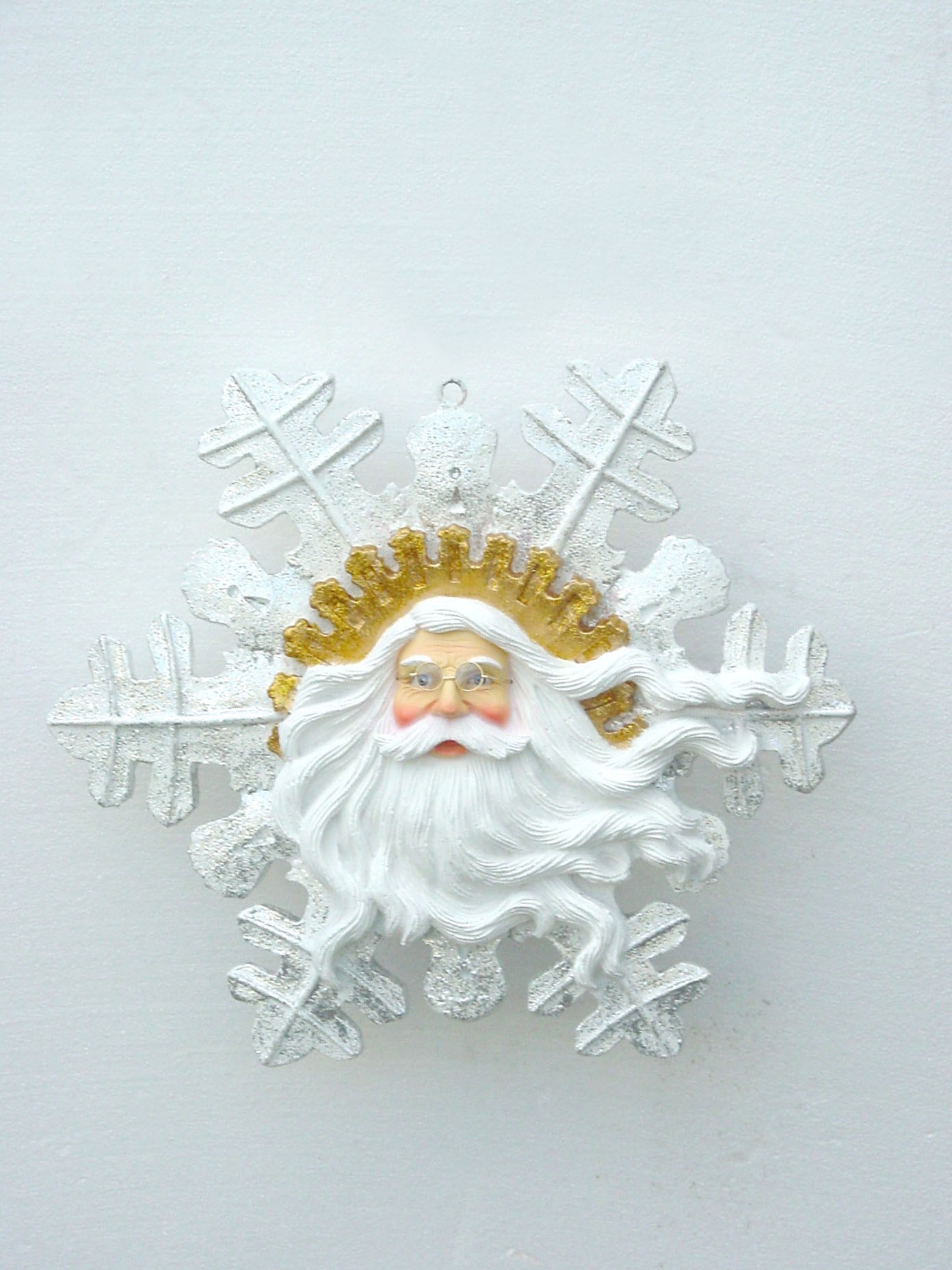 Weihnachtsmanngesicht mit Bart als Schneeflocke klein