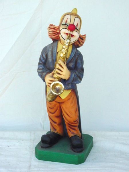 Clown mit Saxophon groß