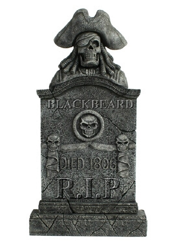 Piratenskelett Grabstein Blackbeard mit Totenköpfen