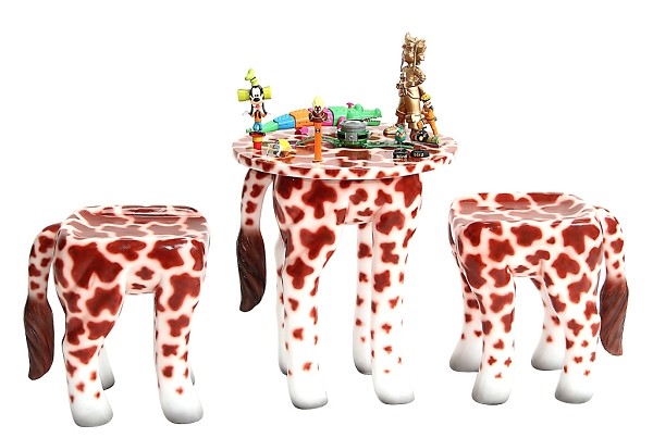 Tisch mit 2 Hockern Giraffe für Kinder
