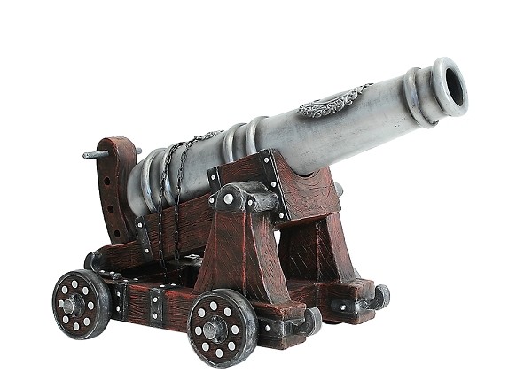 Kanone auf Holzwagen