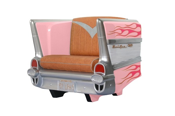 Sitz Chevy Rosa mit pink goldenen Flammen und braunem Polster