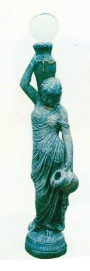 antike Frauenfigur mit Vasen als Stehlampe