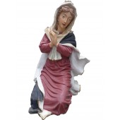Maria hockend in Gebetshaltung