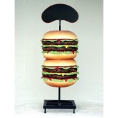 Hamburger groß mit Angebotstafel
