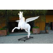 großer weißer Pegasus