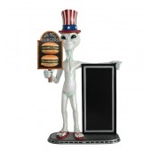 Alien amerika mit 2 Burgern auf Tafel und Angebotstafel