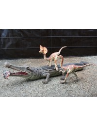 Dinosaurier Sarcosuchus und Raptors