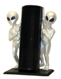 Aliens mit CD-Ständer
