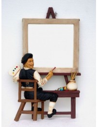 Maler mit Bilderrahmen als Spiegel
