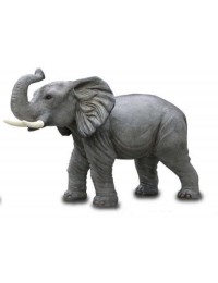 Elefant klein mit Stoßzahn