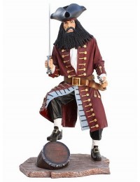 Pirat Blackbeard auf Weinfass
