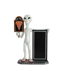 Alien mit Pizza auf Tafel und Angebotstafel