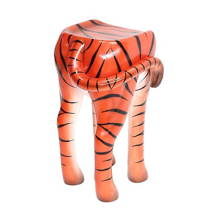 Hocker Tiger verkleinert Sitzmöglichkeit