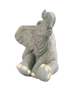 sitzender Elefant lebensgroß