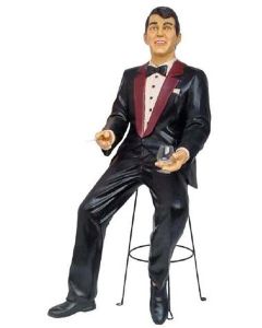 großes *Dean Martin* Double auf Hocker lebensgroß