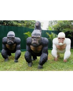 Gorillas mit Baby lebensgroß