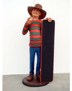 Freddy Krüger mit Angebotstafel lebensgroß