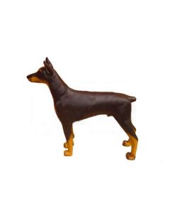 Dobermann stehend lebensgroß