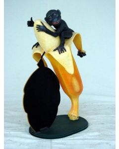 Affe auf Banane mit Display lebensgroß
