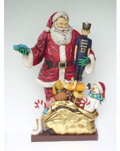 Weihnachsmann mit Geschenken lebensgroß