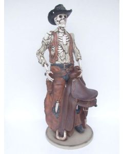 Cowboyskelett mit Sattel lebensgroß