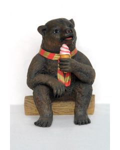 Grizzly Bär mit Eistüte lebensgroß