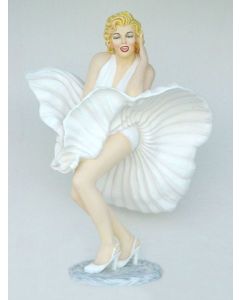 Marilyn Monroe Double tanzend lebensgroß