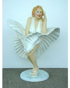 Marilyn Monroe Double tanzend klein verkleinert