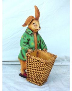 Hase mit Eierkorb vergrößert
