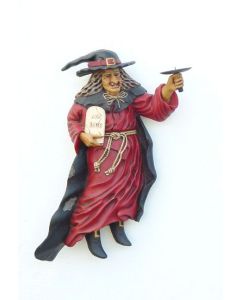 Hexe mit Kerzenhalter Links verkleinert