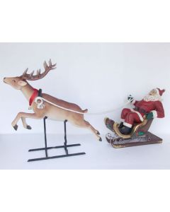 Rentierschlitten mit Weihnachtsmann lebensgroß