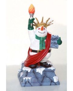 Schneemann als Freiheitsstatue klein verkleinert