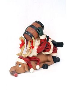 Weihnachtsmann auf Rentier mit Bierfass verkleinert