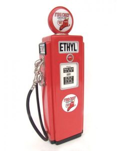 Ethyl Tankstelle als Schrank klein verkleinert