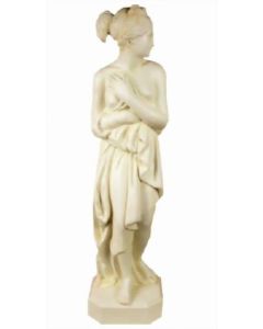 Antike Frauenfigur verkleinert