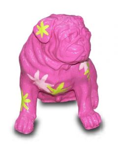 Mops pink mit dekorativer Blumenbemalung modern lebensgroß