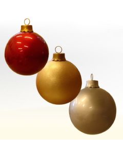 überdeminsionale Weihnachtskugel klein vergrößert