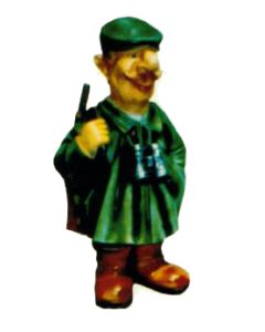 kleiner Jäger mit Fernglas und Schießgewehr verkleinert