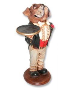 Hund als Butler lebensgroß