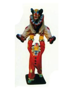 Clown hebt anderen Clown in die Luft verkleinert