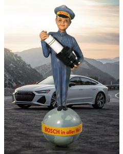 Bosch Werbefigur Karl Otto mit Kerze lebensgroß