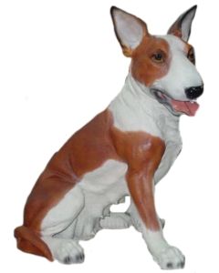 Kampfhund Bullterrier sitzend lebensgroß