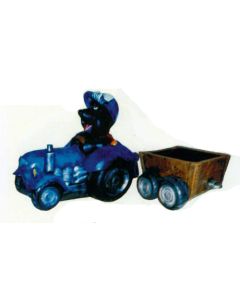 Maulwurf mit Traktor und Anhänger vergrößert