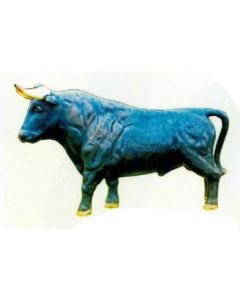 schwarzer Stier stehend verkleinert