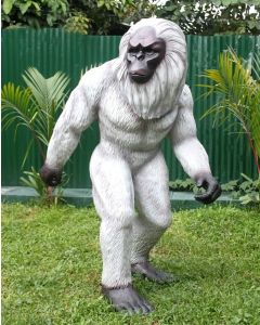 Yeti lebensgroß