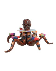 Roter Oktopus Tisch mit 6 Sitzen lebensgroß
