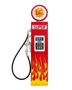 Retro Zapfsäule Rot mit Flammen als Wanddeko verkleinert