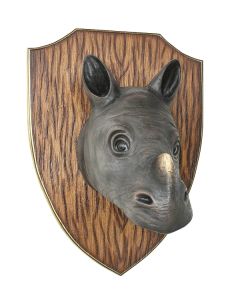 BabyEinhornkopf auf Holz lebensgroß